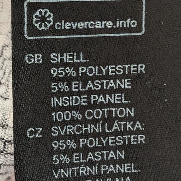 H&M Flowy Floral Patterned Top - Picture 6 of 6